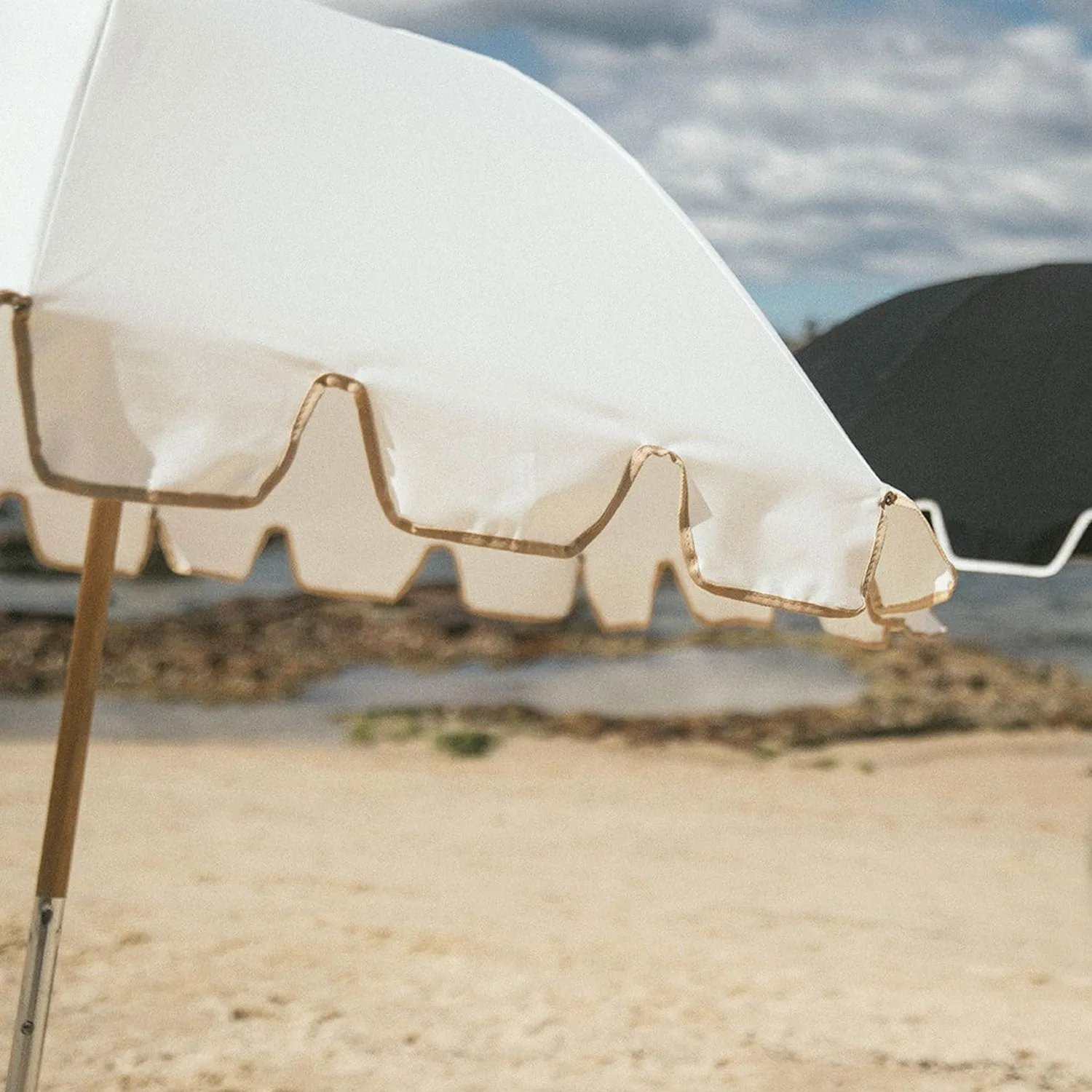 basil bangs | the weekend beach umbrella | salt - LC
