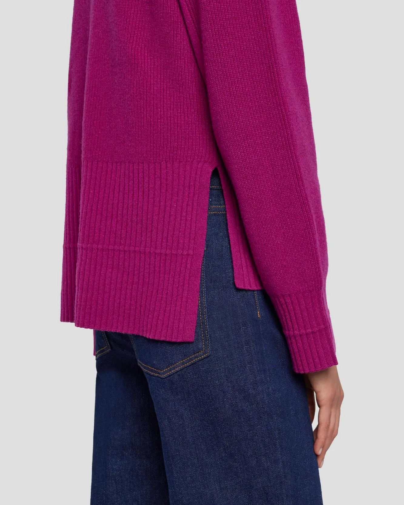 Cashmere Crewneck Sweater in Raspberry