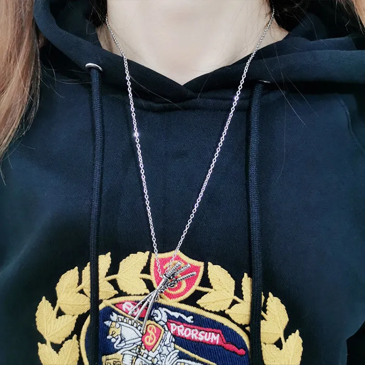 Cool Necklace Sauron Three-Knife Pendant Men and Women Ghost Cut Cos Anime Three-Knife Sword Flow Pendant Accessories
