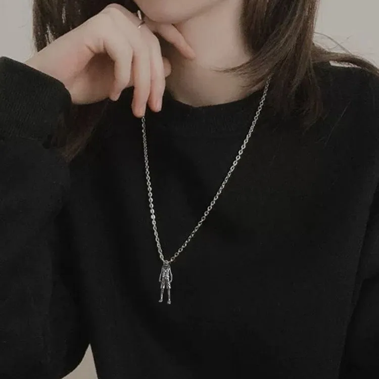 Cool Necklace Sauron Three-Knife Pendant Men and Women Ghost Cut Cos Anime Three-Knife Sword Flow Pendant Accessories