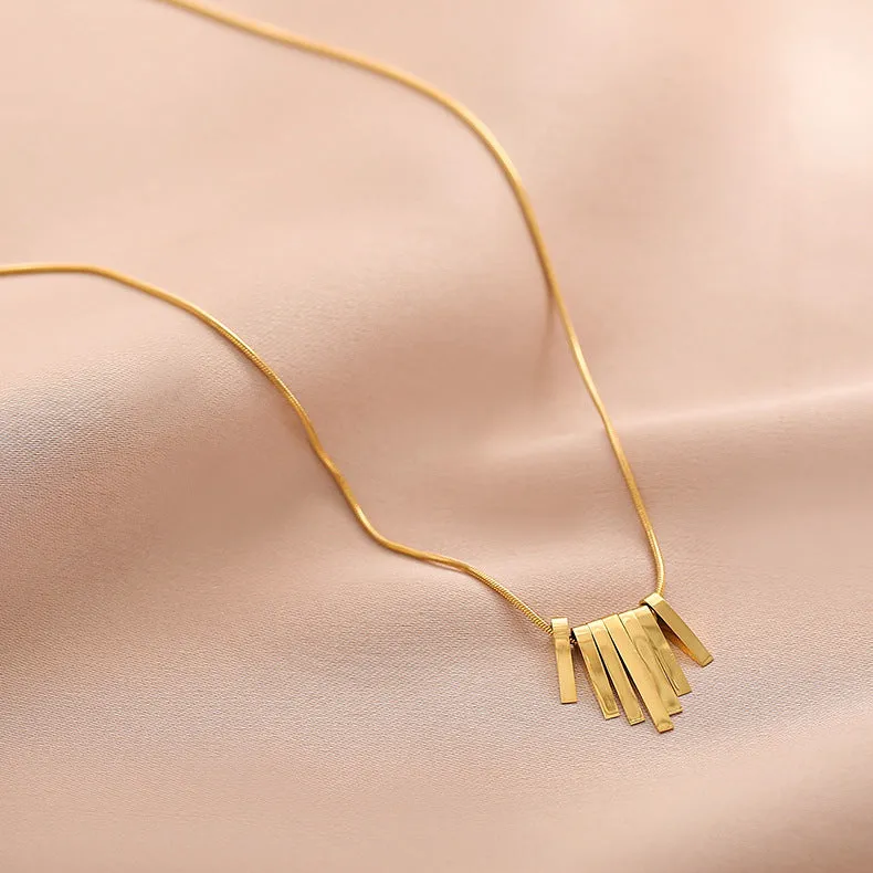 Fan-Shaped Tassel Pendant Necklace Clavicle Necklace