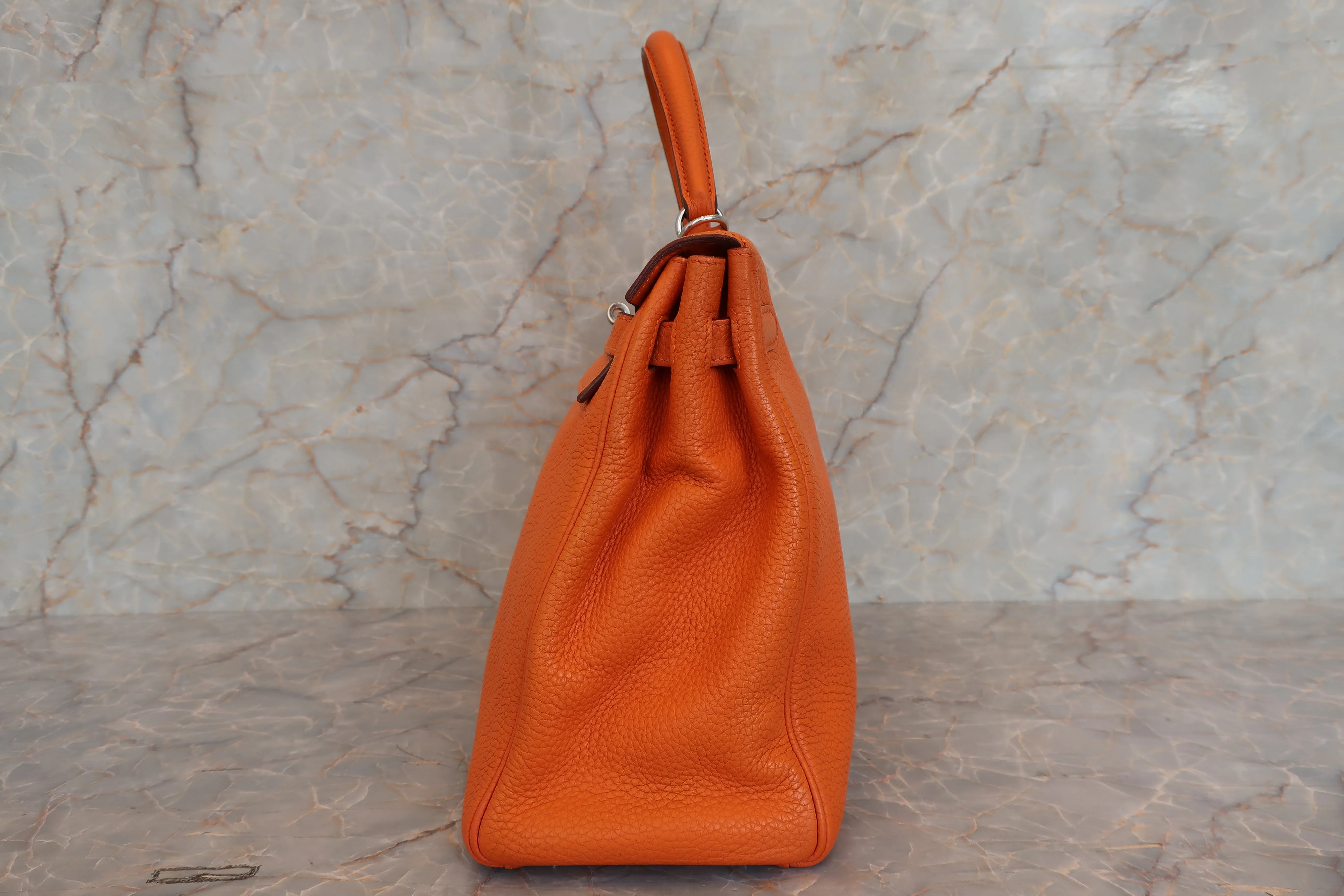 HERMES／エルメス ケリー35 トリヨンクレマンス オレンジ □N刻印 ショルダーバッグ 700010136