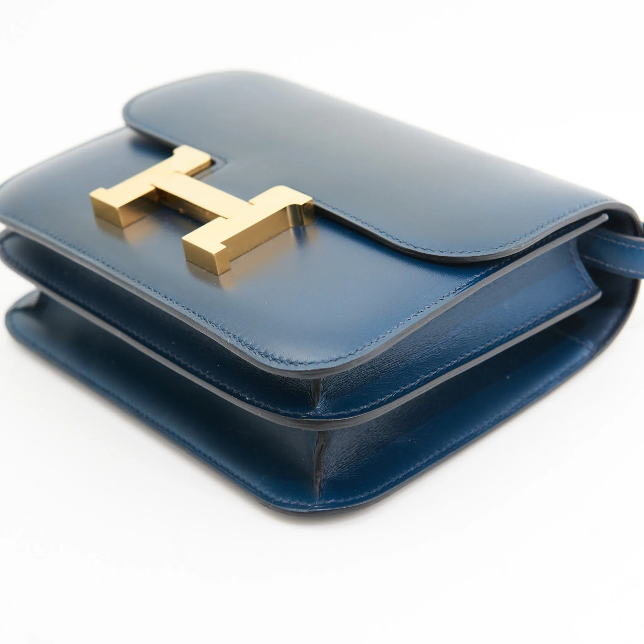 Hermes Box Calf Constance 19 in Bleu De Prusse GHW