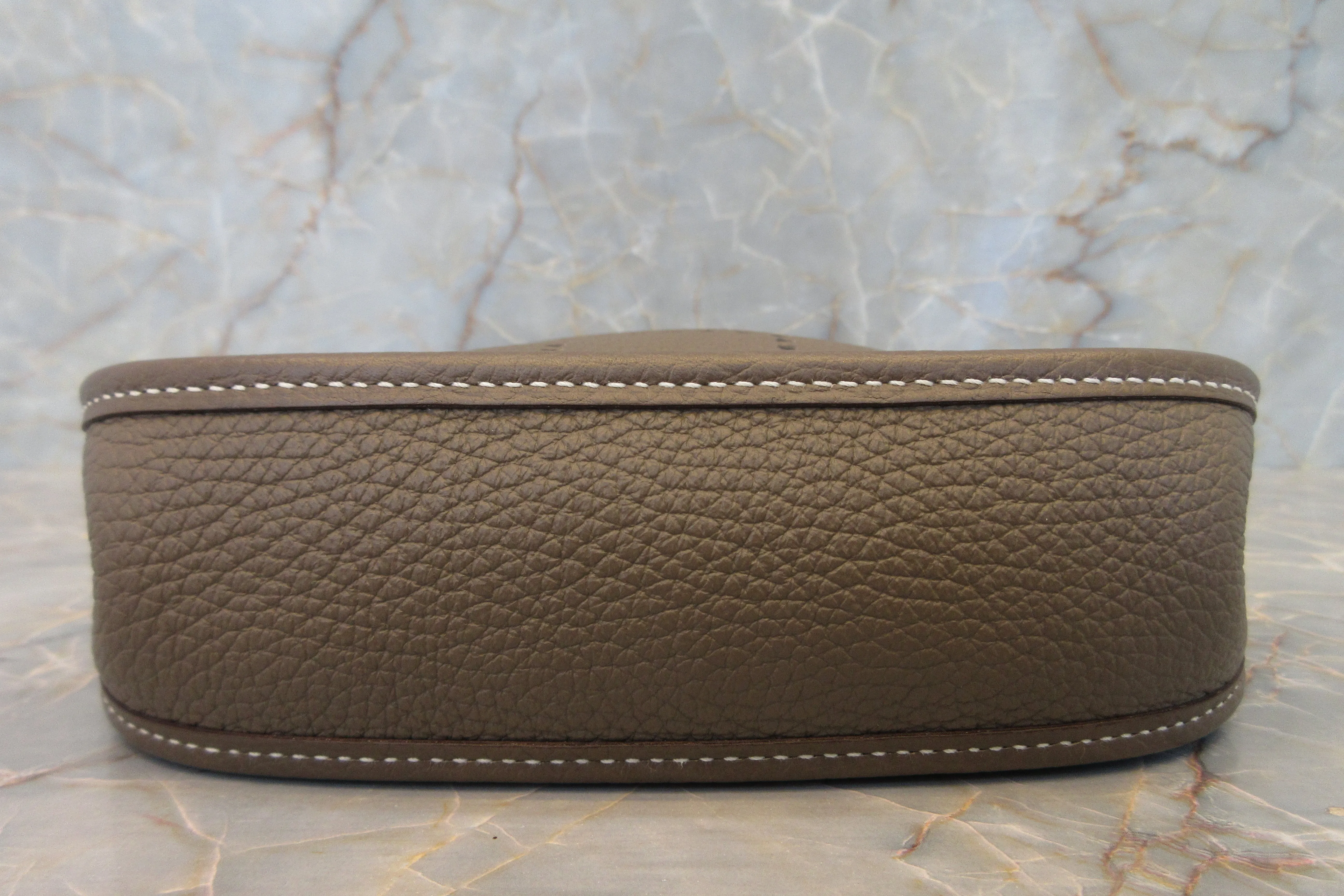 HERMES／エルメス エブリンTPM トリヨンクレマンス エトゥープ Y刻印 ショルダーバッグ 600120155
