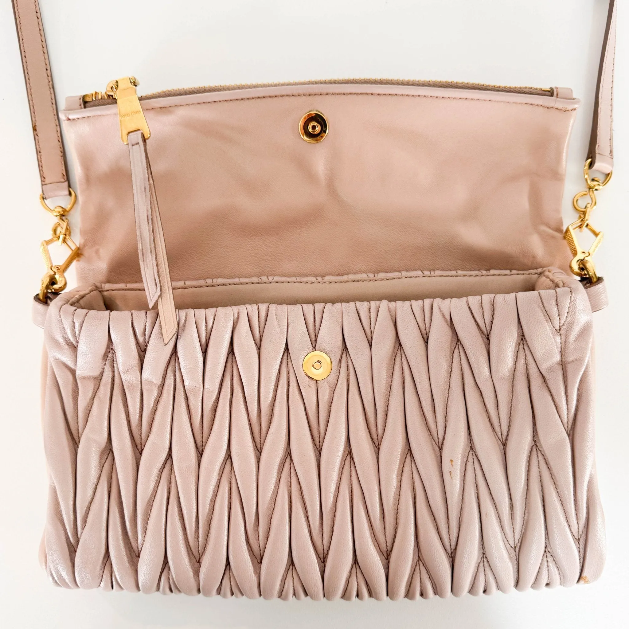 Matelassé Lambskin Leather Clutch / Shoulder Bag Pink