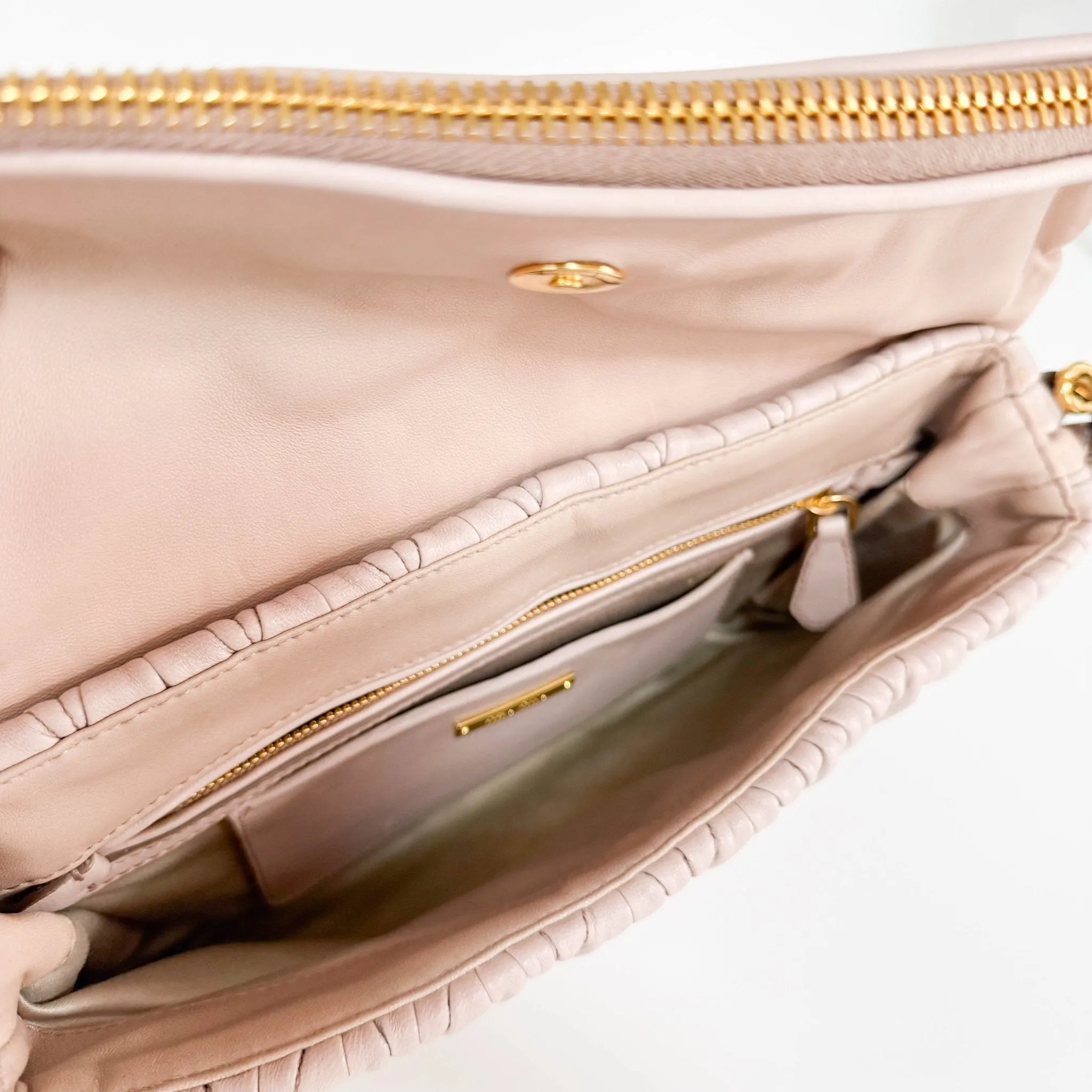 Matelassé Lambskin Leather Clutch / Shoulder Bag Pink