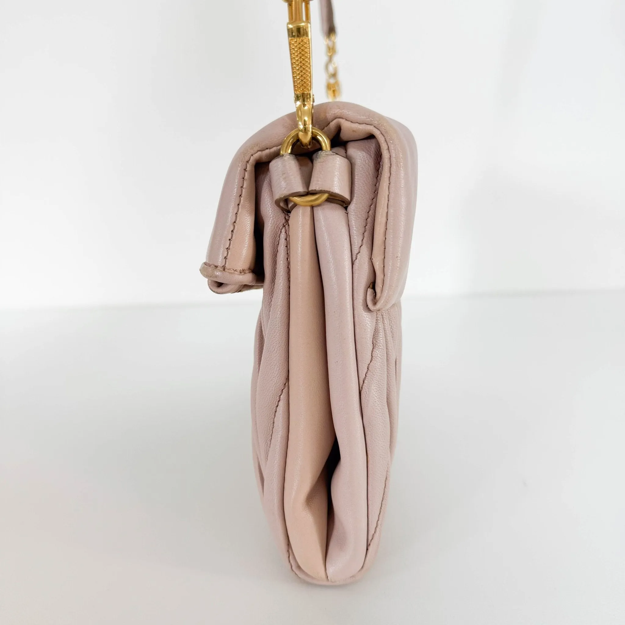 Matelassé Lambskin Leather Clutch / Shoulder Bag Pink