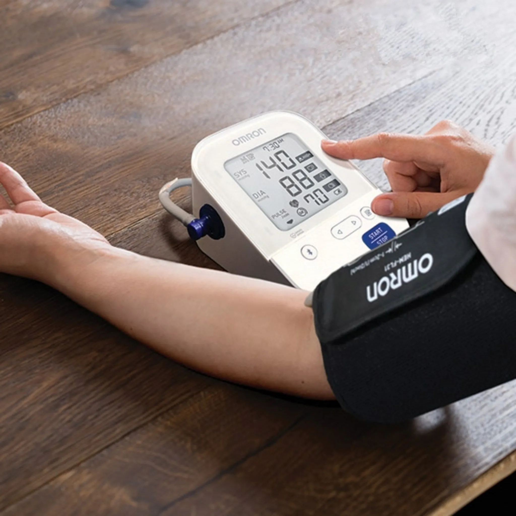 Omron Automatic Electronic Blood Pressure Monitor HEM-7156 - 🏆 #21 - Health/Wellness - Best of December