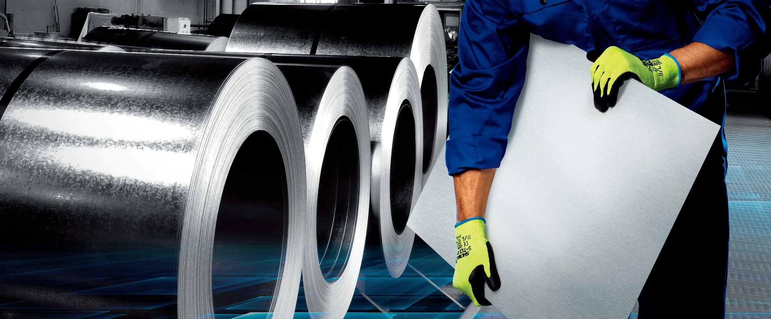 Showa S-TEX 300 Rubber Palm Dipped Work Gloves with Stainless Steel Kevlar Liner, ANSI A4 Cut Resistant, Hi-Vis