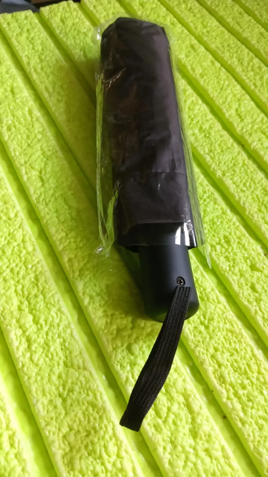 Windproof & Rainproof Umbrella with Steel Shaft